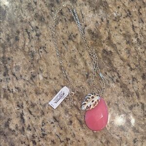 Lilly Pulitzer Elegant Pink Pendant Necklace NWT 💕💕💕